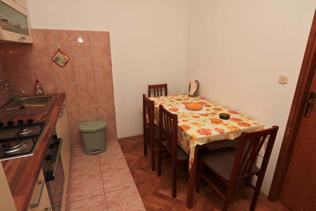 Apartments Toni Two Igrane Extérieur photo